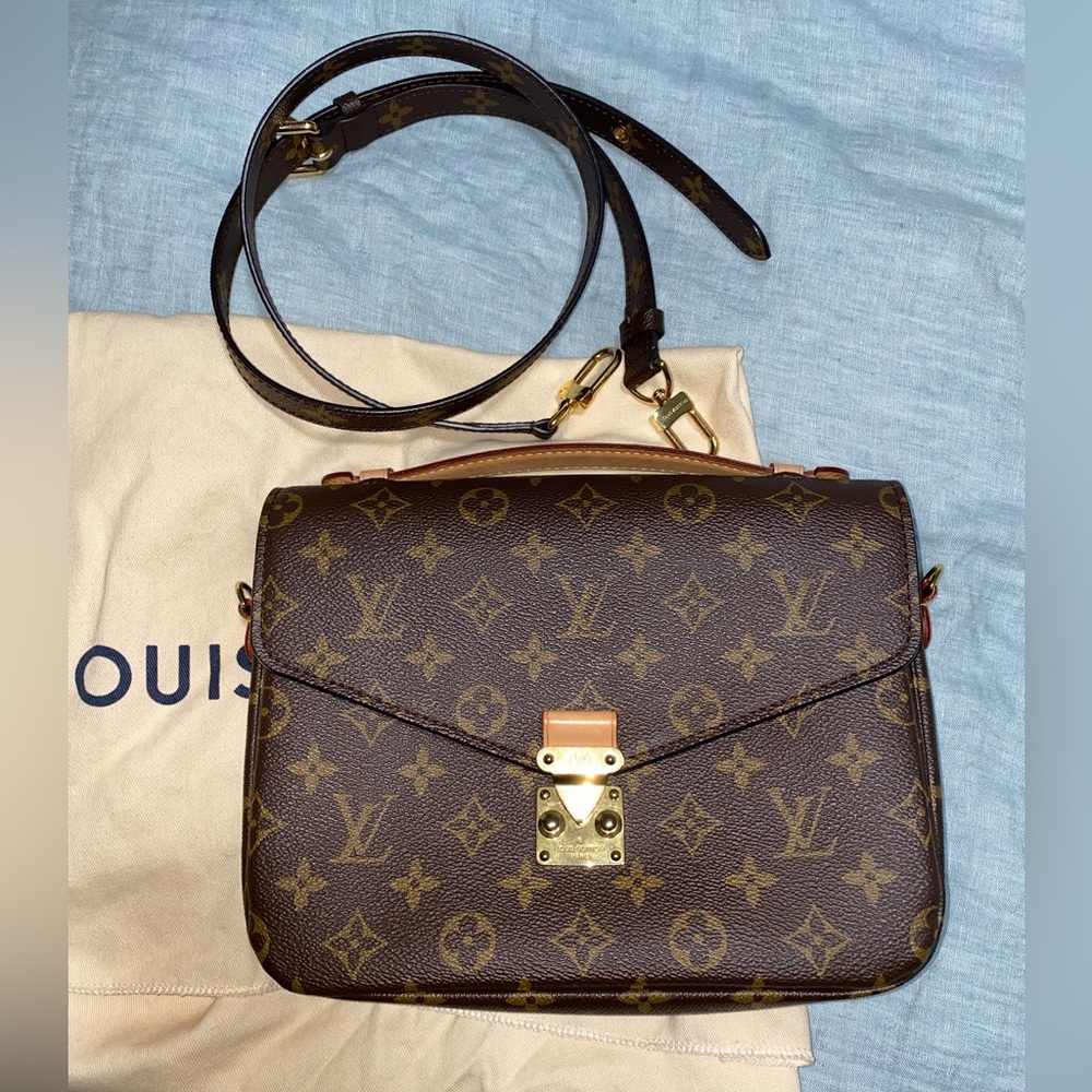 LOUIS VUITTON POCHEETE MÉTIS